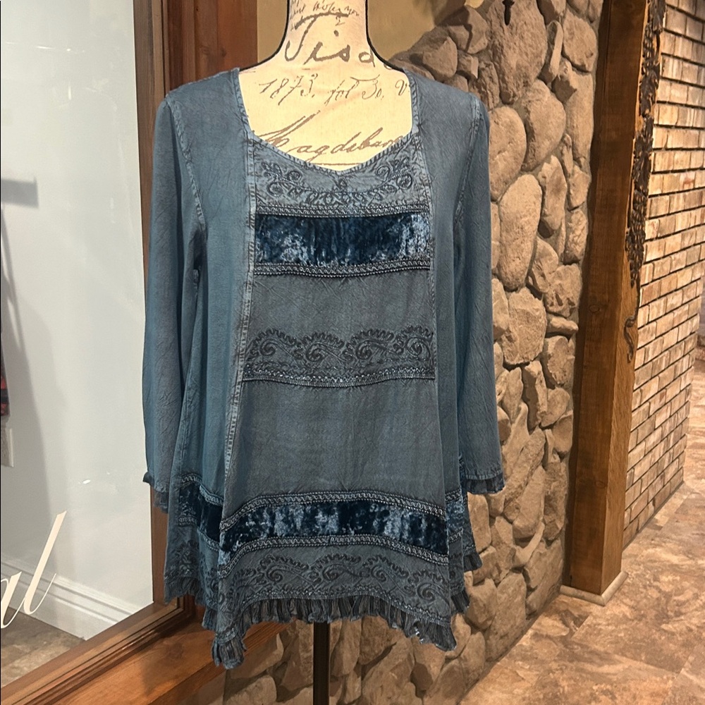 NWT Parsley & Sage Blue Embroidered Tunic Made in India S